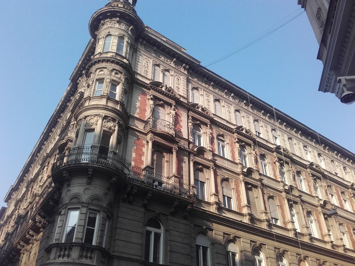 Black Dog Hostel Budapest Exterior photo